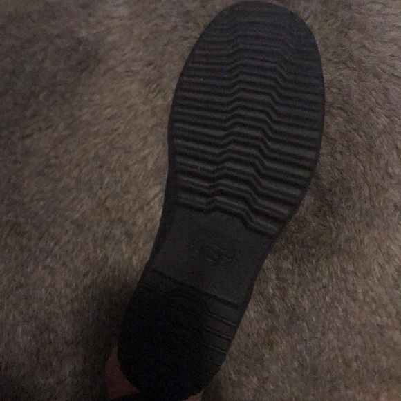 UGG Winter Boots NEW - Picture 3 of 3